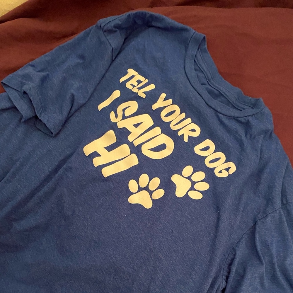 2xl Doggos Tshirt… worn once and washed once.
